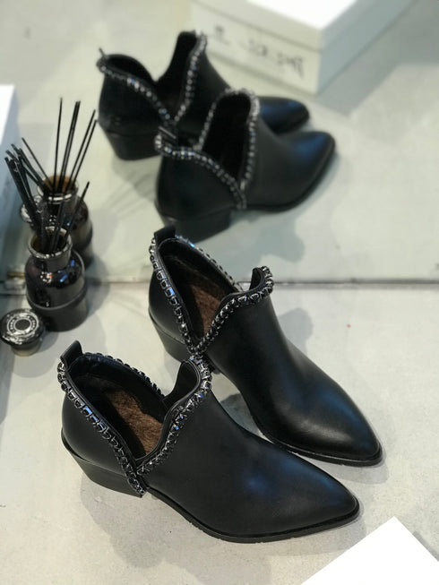 MORE SİYAH TAŞLI BOOTIE